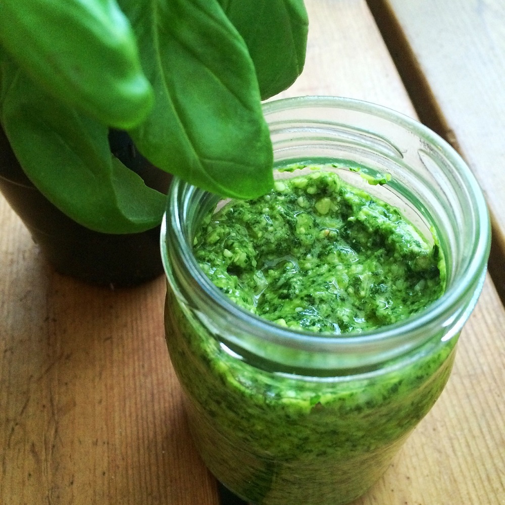 basil-829776_1280-1.jpg
